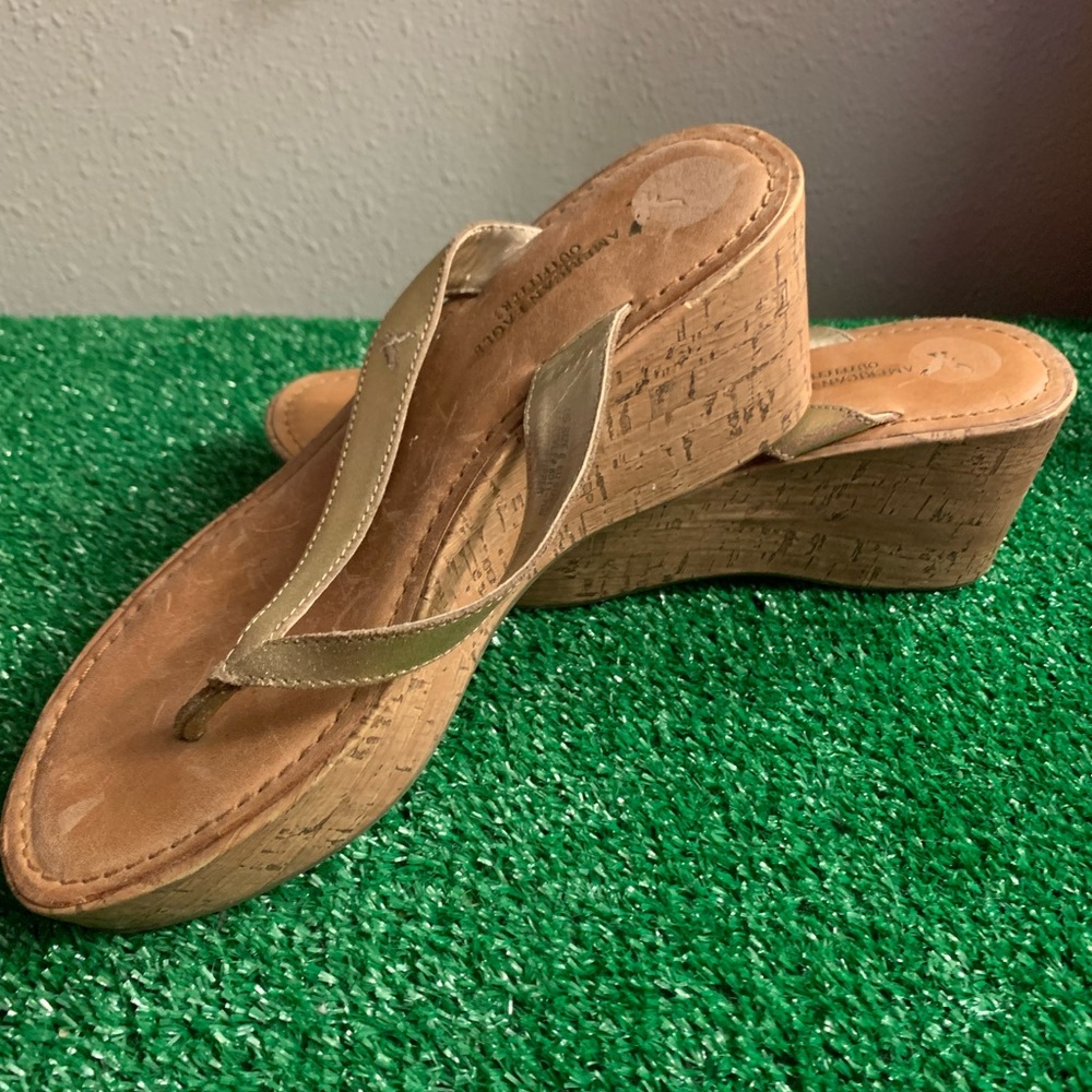 American eagle leather gold and tan wedges size 7 guc #